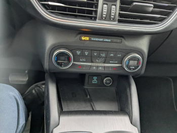 Photo 7 du bon plan FORD Kuga 2.5 Duratec 225ch PHEV Vignale BVA occasion à 22400 €