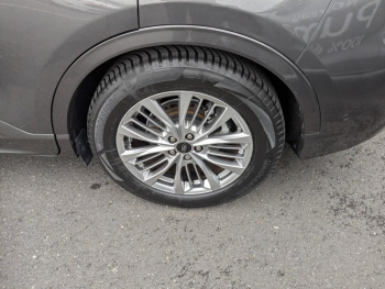 Photo 10 du bon plan FORD Kuga 2.5 Duratec 225ch PHEV Vignale BVA occasion à 22400 €