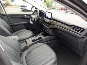 Photo 12 du bon plan FORD Kuga 2.5 Duratec 225ch PHEV Vignale BVA occasion à 22400 €