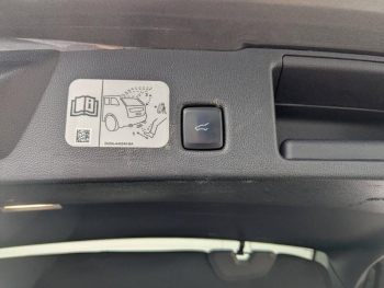 Photo 27 du bon plan FORD Kuga 2.5 Duratec 225ch PHEV Vignale BVA occasion à 22400 €