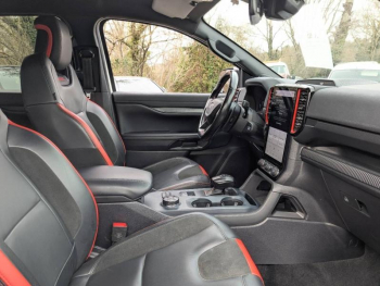 Photo 9 du bon plan FORD Ranger VUL 3.0 EcoBoost V6 292ch Stop&Start Double Cabine Raptor BVA10 occasion à 64990 €