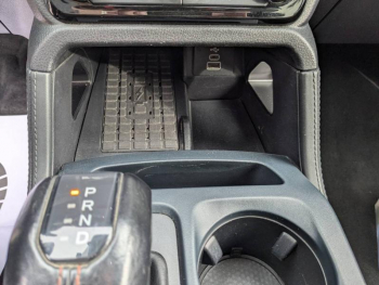 Photo 21 du bon plan FORD Ranger VUL 3.0 EcoBoost V6 292ch Stop&Start Double Cabine Raptor BVA10 occasion à 64990 €