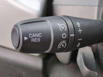 Photo 21 du bon plan FIAT 500L 1.6 Multijet 16v 105ch S&S Lounge occasion à 7980 €