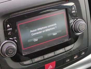 Photo 23 du bon plan FIAT 500L 1.6 Multijet 16v 105ch S&S Lounge occasion à 7980 €