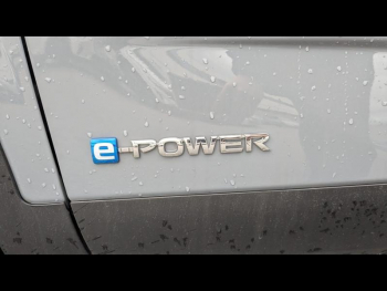 Photo 10 du bon plan NISSAN Qashqai e-POWER 190ch N-Connecta occasion à 27990 €