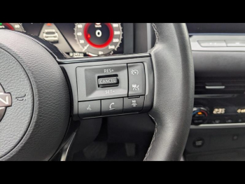 Photo 17 du bon plan NISSAN Qashqai e-POWER 190ch N-Connecta occasion à 27990 €