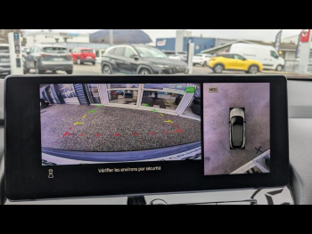 Photo 19 du bon plan NISSAN Qashqai e-POWER 190ch N-Connecta occasion à 27990 €