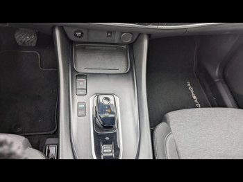 Photo 21 du bon plan NISSAN Qashqai e-POWER 190ch N-Connecta occasion à 27990 €