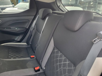 Photo 7 du bon plan NISSAN Micra 1.0 IG-T 92ch Made in France Xtronic occasion à 13990 €