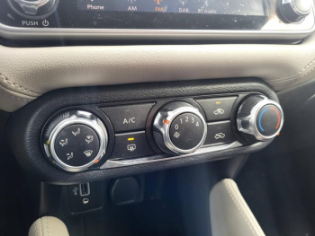 Photo 22 du bon plan NISSAN Micra 1.0 IG-T 92ch Made in France Xtronic occasion à 13990 €