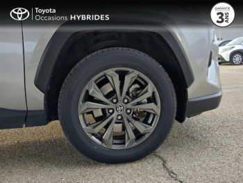 Photo 16 du bon plan TOYOTA RAV4 2.5 Hybride 218ch Dynamic 2WD MY23 occasion à 35490 €