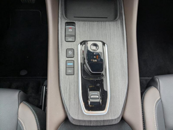 Photo 22 du bon plan NISSAN Qashqai e-POWER 190ch Tekna 2024 occasion à 33840 €