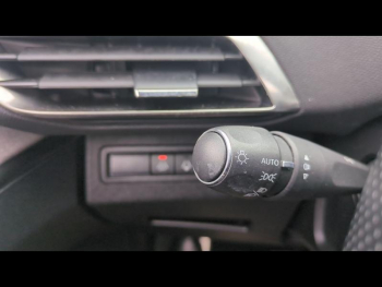 Photo 30 du bon plan PEUGEOT 3008 HYBRID 225ch GT e-EAT8 10cv occasion à 23999 €