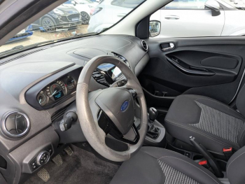 Photo 8 du bon plan FORD Ka+ 1.2 Ti-VCT 85ch S&S White Edition occasion à 9490 €