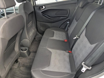 Photo 9 du bon plan FORD Ka+ 1.2 Ti-VCT 85ch S&S White Edition occasion à 9490 €