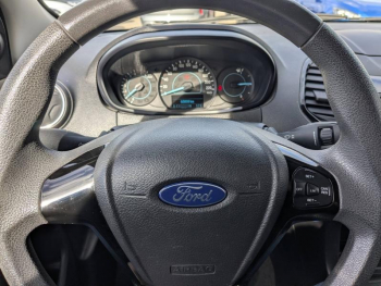 Photo 12 du bon plan FORD Ka+ 1.2 Ti-VCT 85ch S&S White Edition occasion à 9490 €