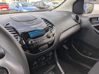 Photo 13 du bon plan FORD Ka+ 1.2 Ti-VCT 85ch S&S White Edition occasion à 9490 €