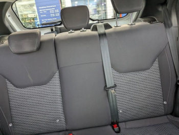 Photo 15 du bon plan FORD Ka+ 1.2 Ti-VCT 85ch S&S White Edition occasion à 9490 €