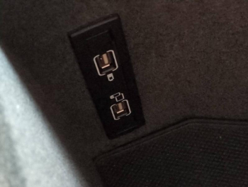 Photo 28 du bon plan MERCEDES-BENZ GLE 250 d 204ch 4Matic 9G-Tronic occasion à 19900 €