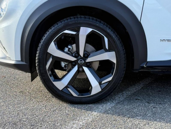Photo 16 du bon plan NISSAN Juke 1.6 Hybrid 143ch Tekna 2022.5 occasion à 20990 €