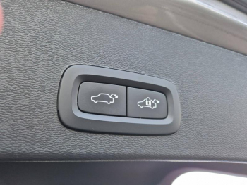 Photo 26 du bon plan VOLVO XC40 T5 Recharge 180 + 82ch Ultimate DCT 7 occasion à 37900 €