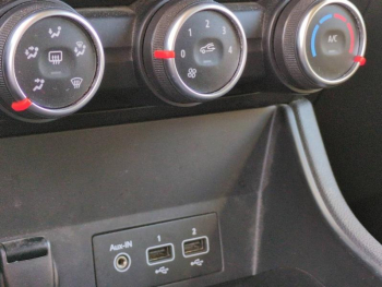 Photo 22 du bon plan RENAULT Captur 1.0 TCe 100ch Business - 20 occasion à 9990 €