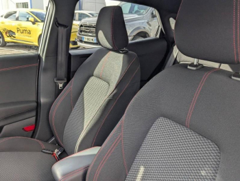 Photo 14 du bon plan FORD Puma 1.0 EcoBoost 125ch S&S mHEV ST-Line Powershift occasion à 20490 €