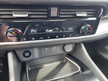 Photo 8 du bon plan NISSAN X-Trail e-4orce 213ch N-Connecta 7 places occasion à 32990 €