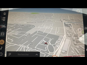 Photo 27 du bon plan LAND-ROVER Discovery Sport P300e 309ch Dynamic SE occasion à 65900 €