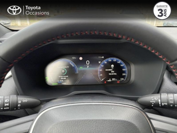 Photo 14 du bon plan TOYOTA RAV4 2.5 Hybride Rechargeable 306ch Design AWD-i MY24 occasion à 45990 €