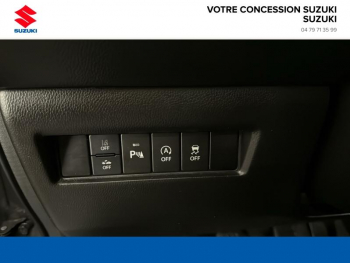 Photo 13 du bon plan SUZUKI Swift 1.2 Dualjet Hybrid 83ch Pack AllGrip occasion à 16990 €