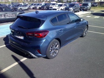 Photo 21 du bon plan FORD Focus 1.0 Flexifuel mHEV 125ch ST-Line X occasion à 19900 €
