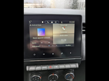 Photo 13 du bon plan RENAULT Clio 1.0 Eco-G 100ch Evolution - 24 occasion à 15990 €