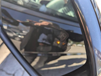 Photo 6 du bon plan LAND-ROVER Discovery Sport P300e R-Dynamic S AWD BVA occasion à 36990 €