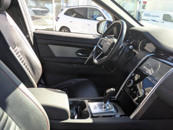 Photo 8 du bon plan LAND-ROVER Discovery Sport P300e R-Dynamic S AWD BVA occasion à 36990 €