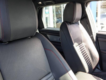 Photo 9 du bon plan LAND-ROVER Discovery Sport P300e R-Dynamic S AWD BVA occasion à 36990 €