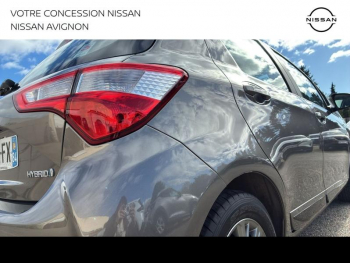 Photo 34 du bon plan TOYOTA Yaris 100h Dynamic 5p occasion à 14890 €