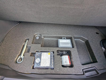 Photo 21 du bon plan TOYOTA C-HR 2.0 Hybride 200ch Design NG23 occasion à 29990 €