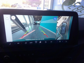 Photo 7 du bon plan FORD Transit Custom Fg VUL 320 L1H1 2.5 Duratec 232ch Hybride rechargeable Limited CVT occasion à 39901 €