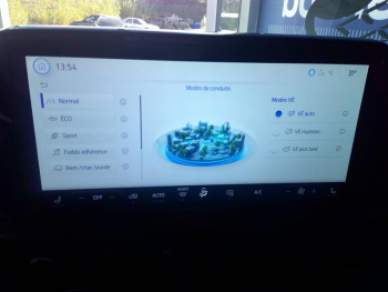 Photo 10 du bon plan FORD Transit Custom Fg VUL 320 L1H1 2.5 Duratec 232ch Hybride rechargeable Limited CVT occasion à 39901 €