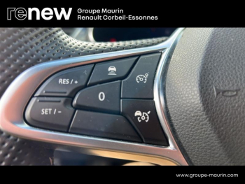 Photo 21 du bon plan RENAULT Arkana 1.6 E-Tech hybride 145ch Engineered -22 occasion à 21979 €