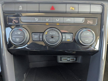 Photo 14 du bon plan VOLKSWAGEN T-Roc 1.5 TSI EVO 150ch Carat Euro6d-T occasion à 19990 €