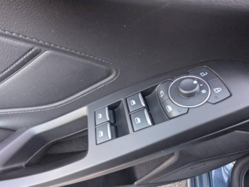 Photo 11 du bon plan FORD Focus 1.0 Flexifuel mHEV 125ch ST-Line X occasion à 21960 €