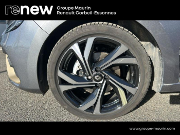 Photo 9 du bon plan RENAULT Clio 1.6 E-Tech hybride 145ch Engineered occasion à 17879 €