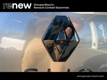 Photo 10 du bon plan RENAULT Clio 1.6 E-Tech hybride 145ch Engineered occasion à 17879 €