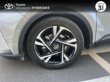 Photo 16 du bon plan TOYOTA C-HR 1.8 Hybride 122ch Collection E-CVT Alcantara occasion à 25990 €