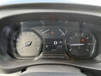 Photo 20 du bon plan CITROEN Jumpy Fg VUL XL 2.0 BlueHDi 180ch S&S Cabine Approfondie Fixe Club EAT8 occasion à 25490 €