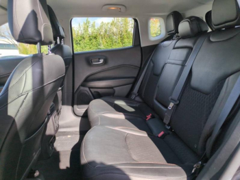 Photo 17 du bon plan JEEP Compass 1.3 GSE T4 150ch Limited 4x2 BVR6 occasion à 18490 €