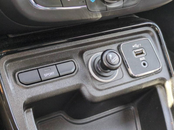 Photo 23 du bon plan JEEP Compass 1.3 GSE T4 150ch Limited 4x2 BVR6 occasion à 18490 €