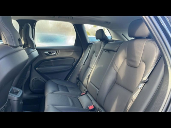 Photo 6 du bon plan VOLVO XC60 T6 Hybride Rechargeable 253 + 145ch Plus Style Chrome Geartronic 8 AWD occasion à 51990 €